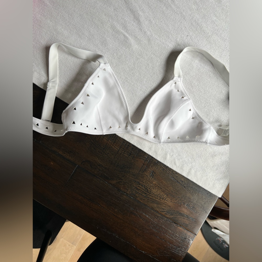Gigi C Georgia white Bikini top size small